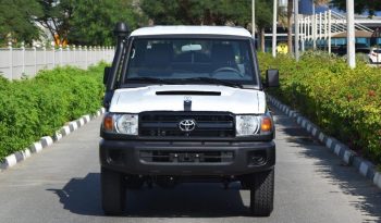 TOYOTA LAND CRUISER 79 DOUBLE CAB PICKUP LIMITED LX V8 4.5L full