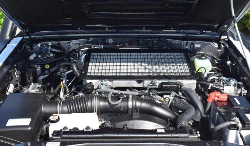 TOYOTA LAND CRUISER 79 DOUBLE CAB PICKUP LIMITED LX V8 4.5L full