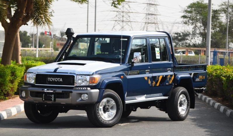 TOYOTA LAND CRUISER 79 DOUBLE CAB PICKUP  V8 4.5L TURBO full