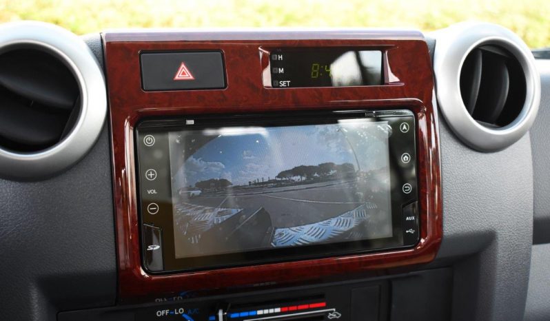 TOYOTA LAND CRUISER 79 DOUBLE CAB PICKUP  V8 4.5L TURBO full