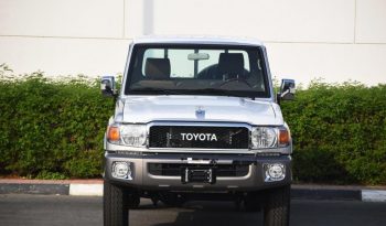 TOYOTA LAND CRUISER 79 SINGLE CAB PICKUP LX- E  V6 4.0L full